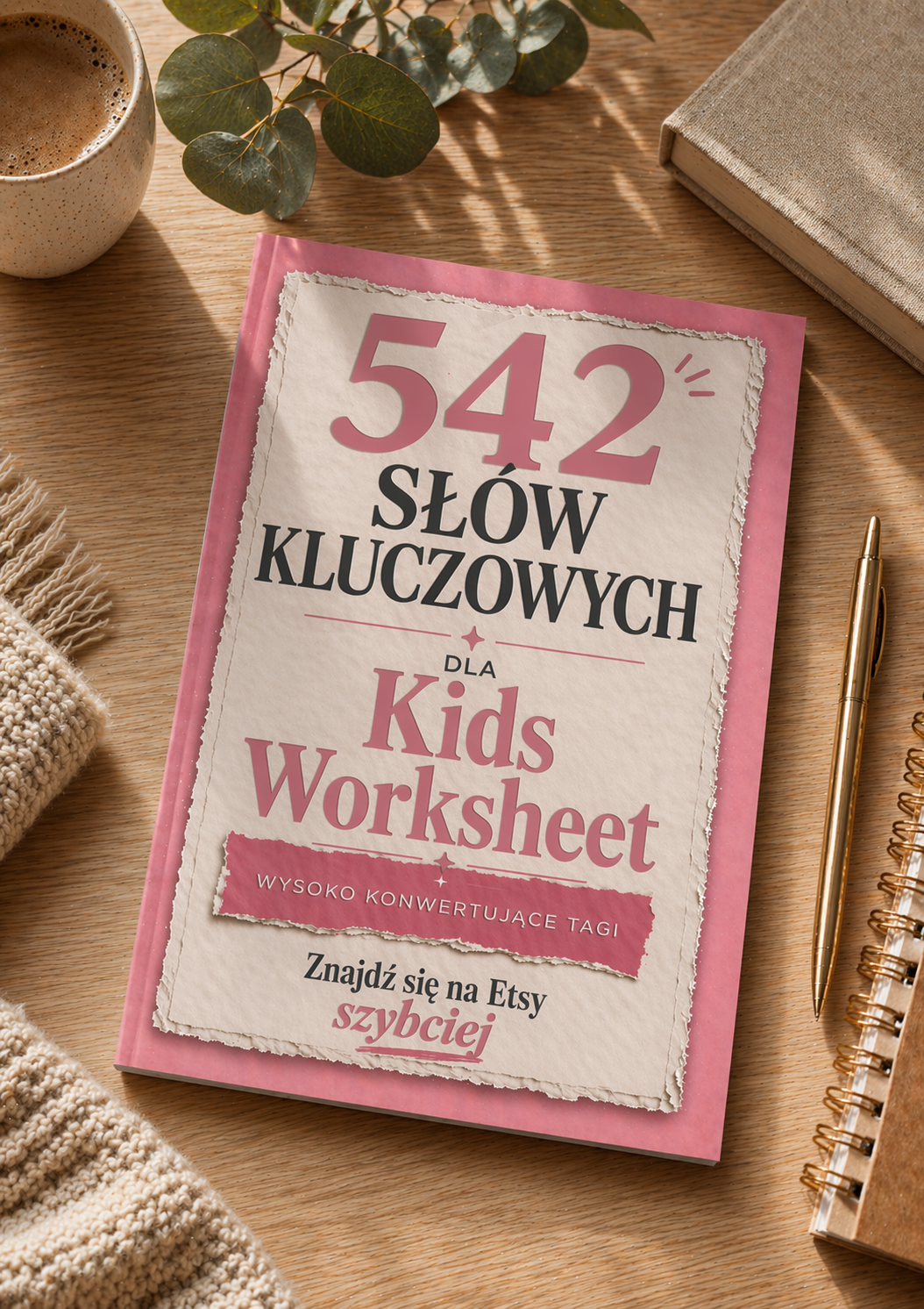 Stylowa aranżacja na biurku z książką (1)